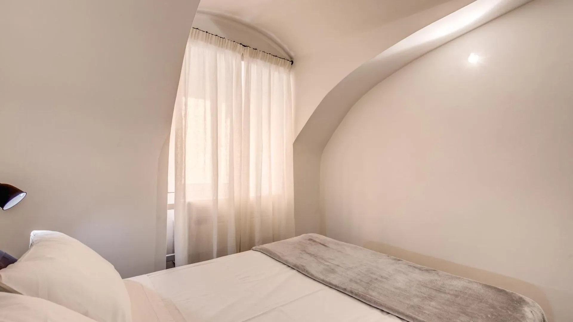 Cozy Flat In Front Of Fori Imperiali Apartment Rome