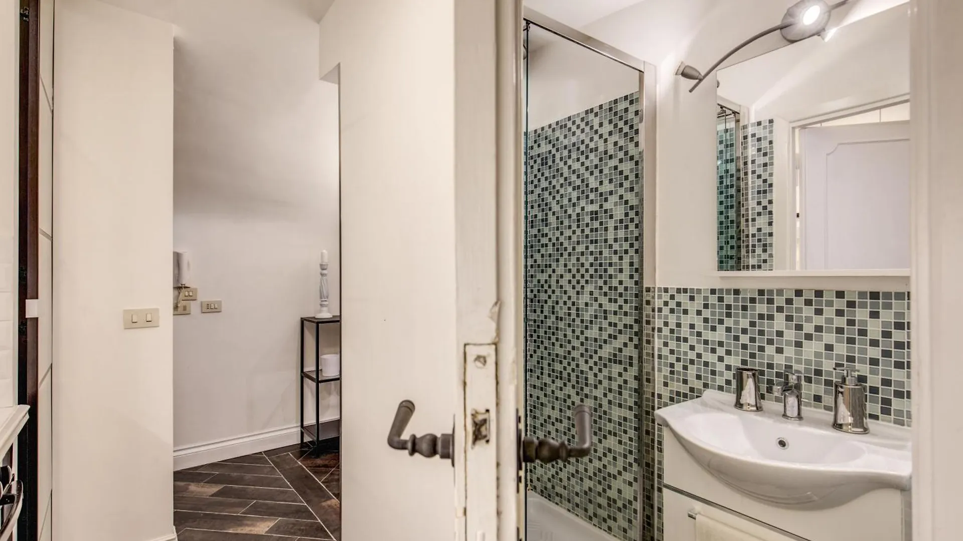 Cozy Flat In Front Of Fori Imperiali Apartment Rome Italy