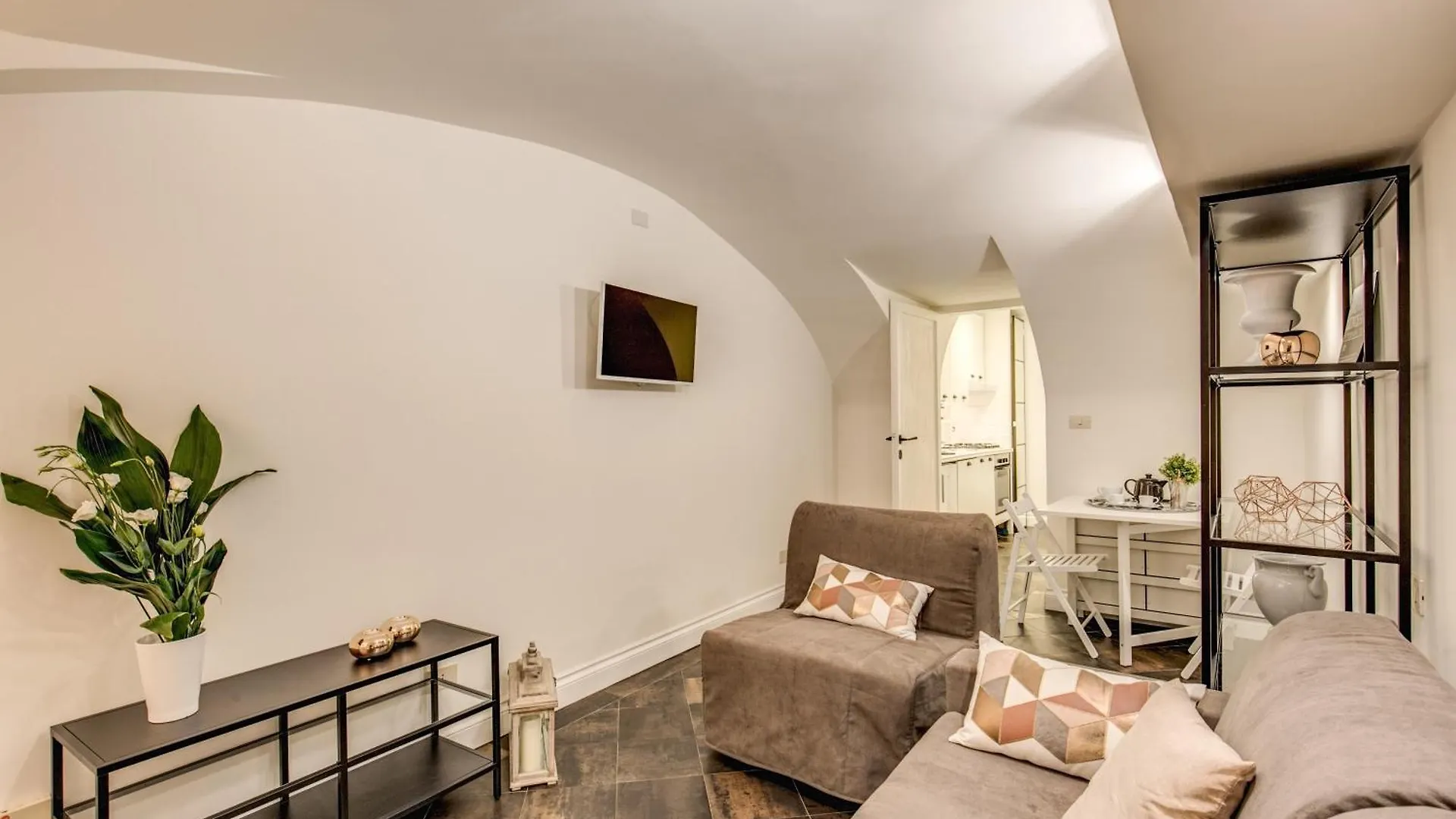 Cozy Flat In Front Of Fori Imperiali Apartment Rome