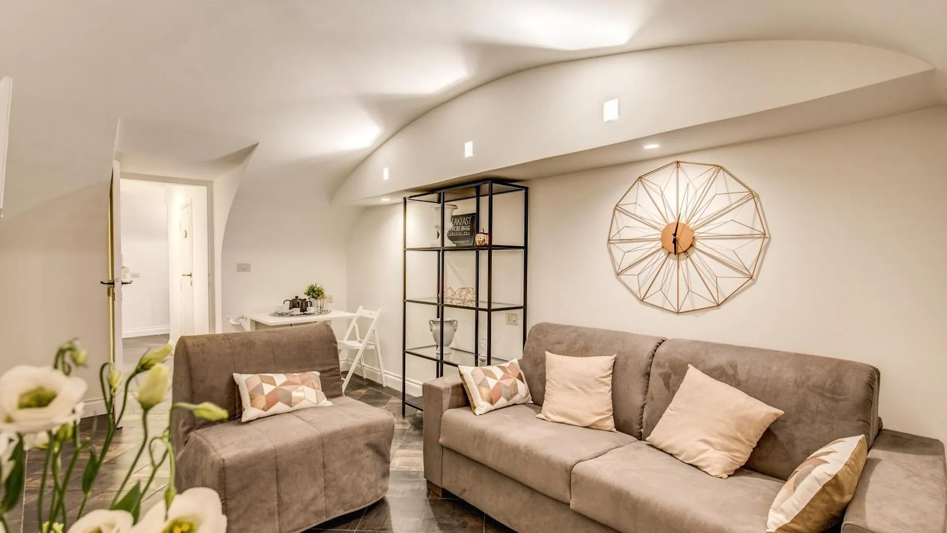 Cozy Flat In Front Of Fori Imperiali Apartment Rome Italy