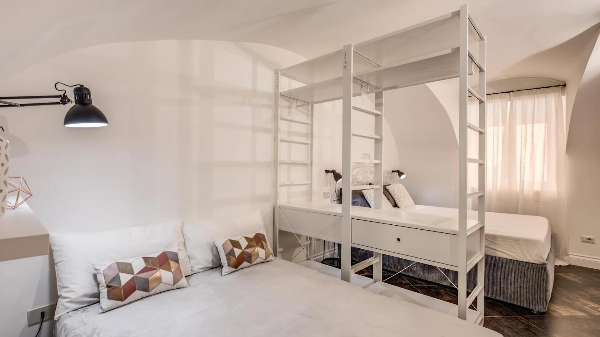 Cozy Flat In Front Of Fori Imperiali Apartment Rome